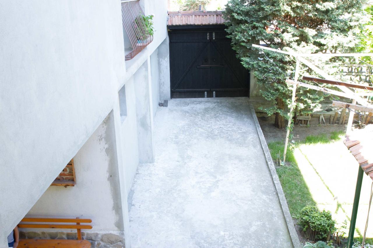 Guest House Sokratovi Obzor Exterior photo